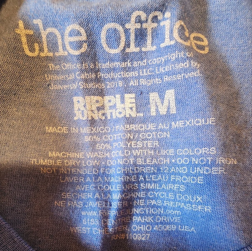Dunder Mifflin Tee - Picture 3 of 3